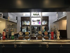 Bar (on property) - The Halfway House (Leeds)