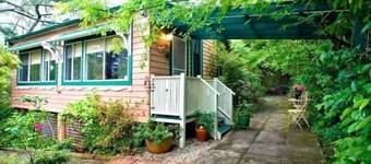 Cherry Tree Cottage | Old-World Cottage, 3 Bedroom, A/C, Fireplace, Bath, Garden