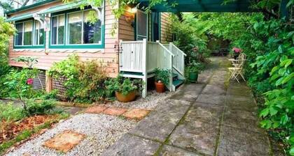 Cherry Tree Cottage | Old-World Cottage, 3 Bedroom, A/C, Fireplace, Bath, Garden