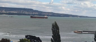 3room. Apartment in Varna South Bay Residense, pool in the complex, beach 50m.