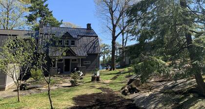 Amazing location on the St Lawrence River