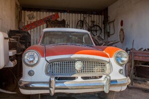 Property grounds - Route 66 Motel (Barstow)