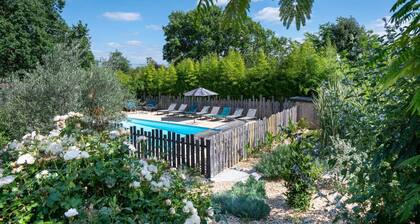 Gite Gascogne, studio climatisé avec terrasse 1 ou 2 personnes - piscine extérieure partagée