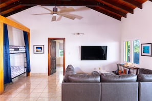 Smart TV y reproductor de DVD 
