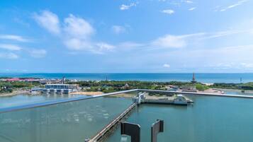 Executive-sviitti, 1 suuri parisänky, valtamerinäköala | Näkymä huoneesta