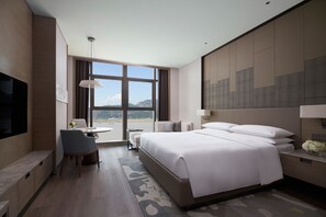 Down comforters, minibar, in-room safe, desk - Wenzhou Marriott Hotel (Wenzhou)