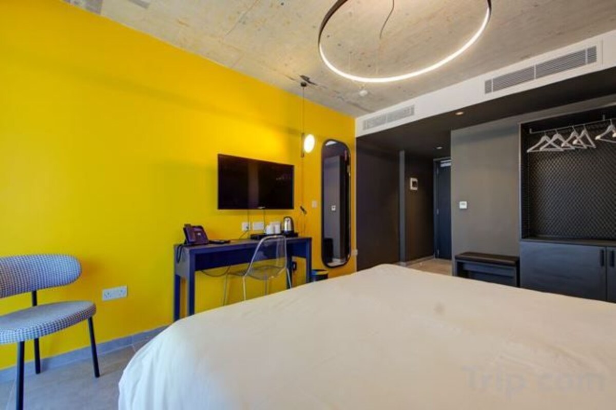 Double or Twin Room with Balcony