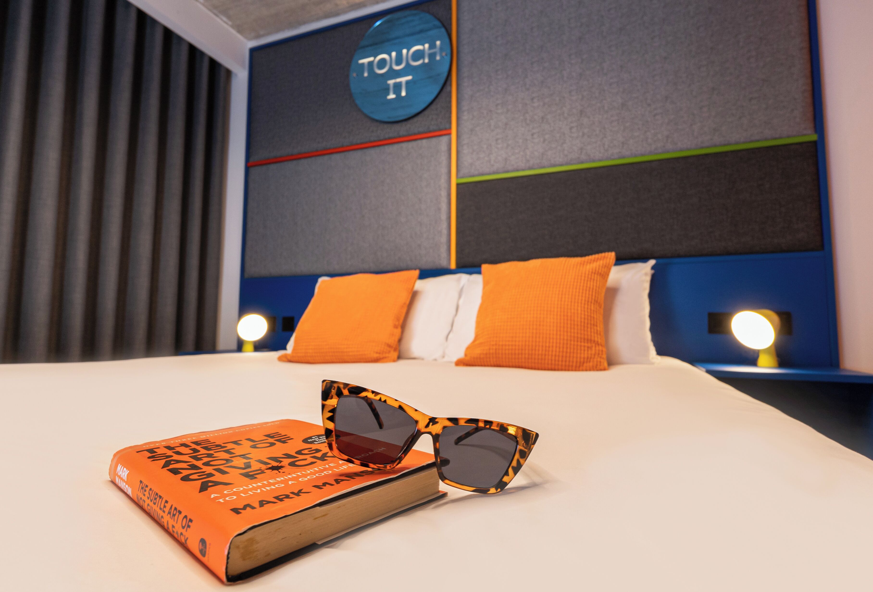 Hypo-allergenic bedding, minibar, in-room safe, desk