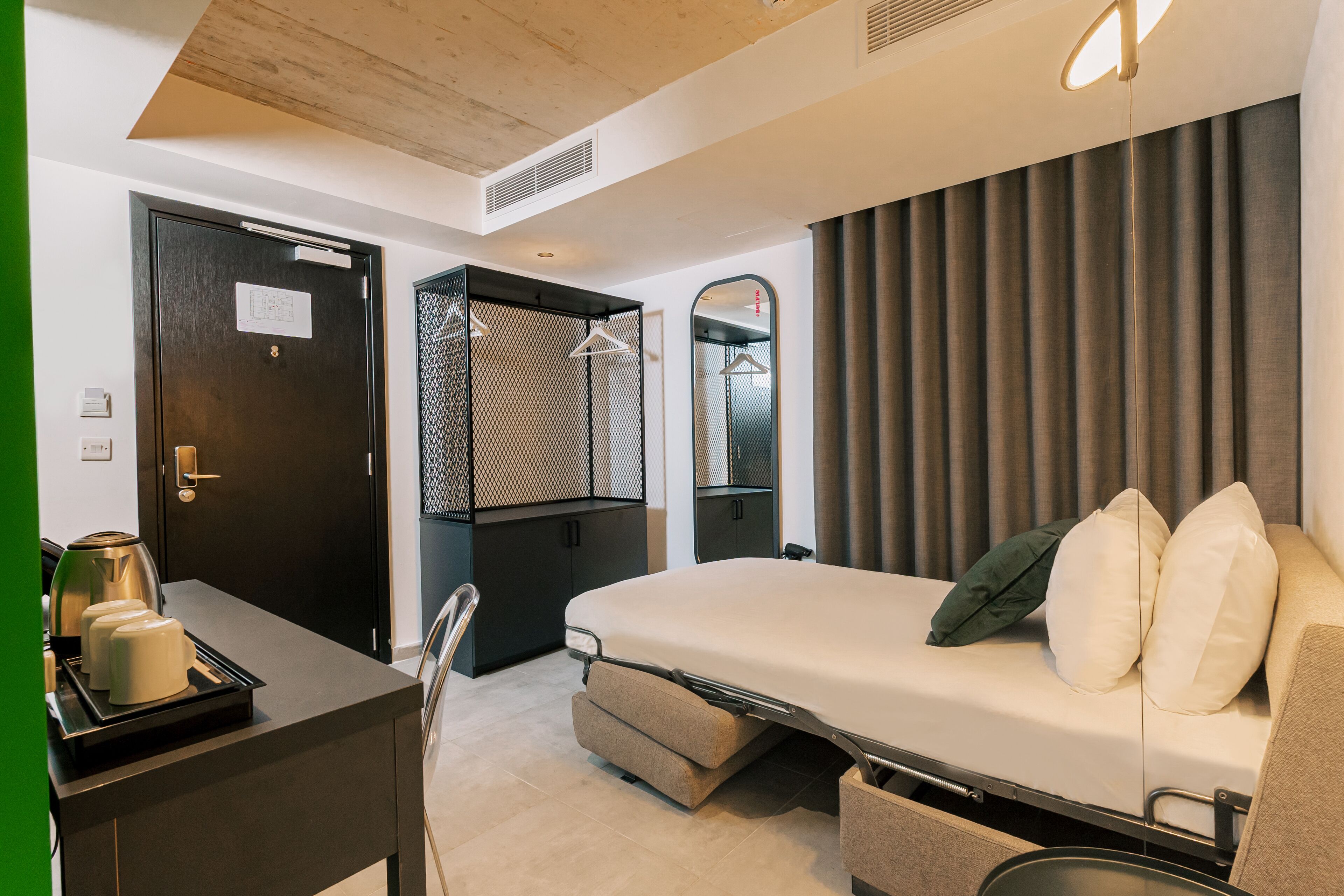 IKYK Hotel - IK Collection