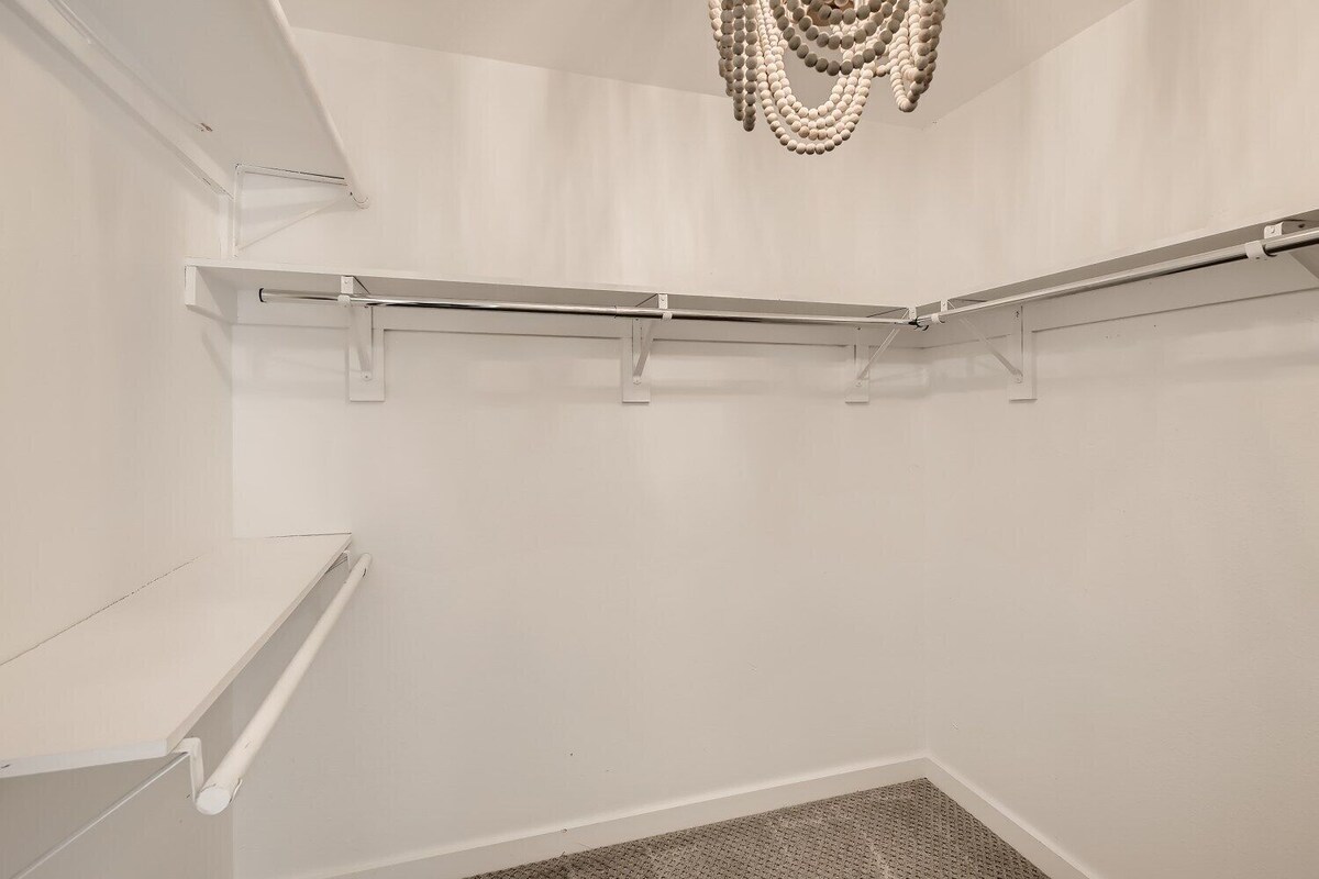 Photo 30 of Stunning 4 bedroom private house with POOL!