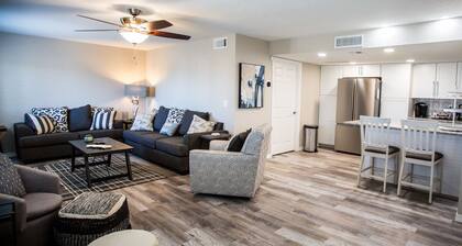 Prinstine 4BR Havasu Home — Tons of Boat Parking & Dual AC