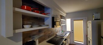 Spacious & modern 1 bedroom apartment by the bullring