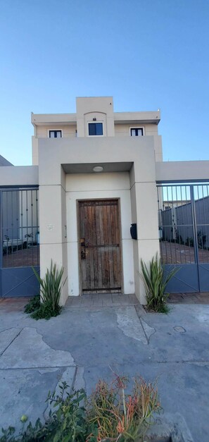 Exterior detail - Spacious & modern 1 bedroom apartment by the bullring (Tijuana)