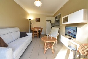 Luokittelematon kuva, 5 kautta 8, painike