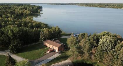 Need a summer getaway? Book NorthFork Lakehouse-the ultimate cottage destination
