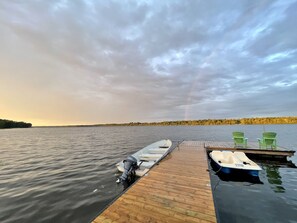 Beach - Need a summer getaway? Book NorthFork Lakehouse-the ultimate cottage destination (Sebright)