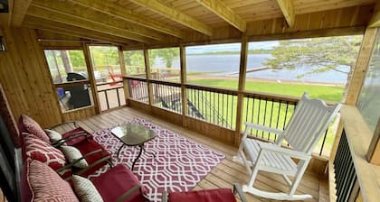 Need a summer getaway? Book NorthFork Lakehouse-the ultimate cottage destination