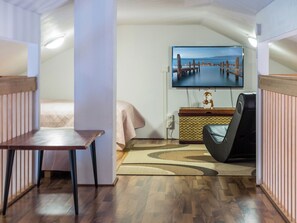 2 室のベッドルーム、WiFi