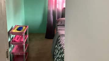 2 bedrooms, bed sheets