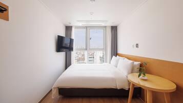 Standard Double Room | Laptop workspace, free WiFi, bed sheets