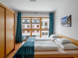3 Schlafzimmer, Schreibtisch, Internetzugang