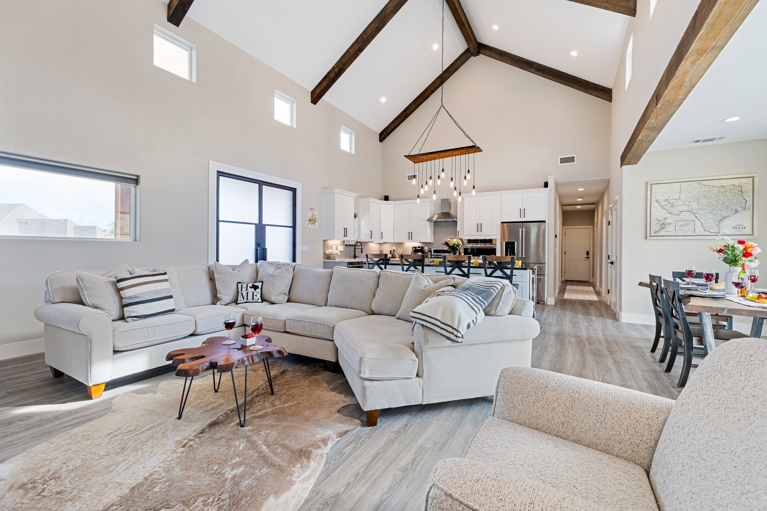 Guest House on Ranch Estate - Luxury Vacation Experience!