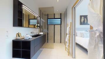 2 chambres, fer et planche Ă repasser, Wi-Fi gratuit, draps fournis