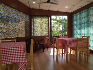 Tempat makan