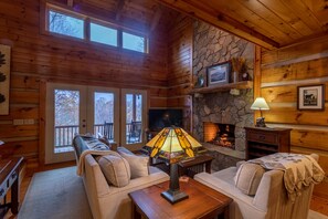 TV, fireplace
