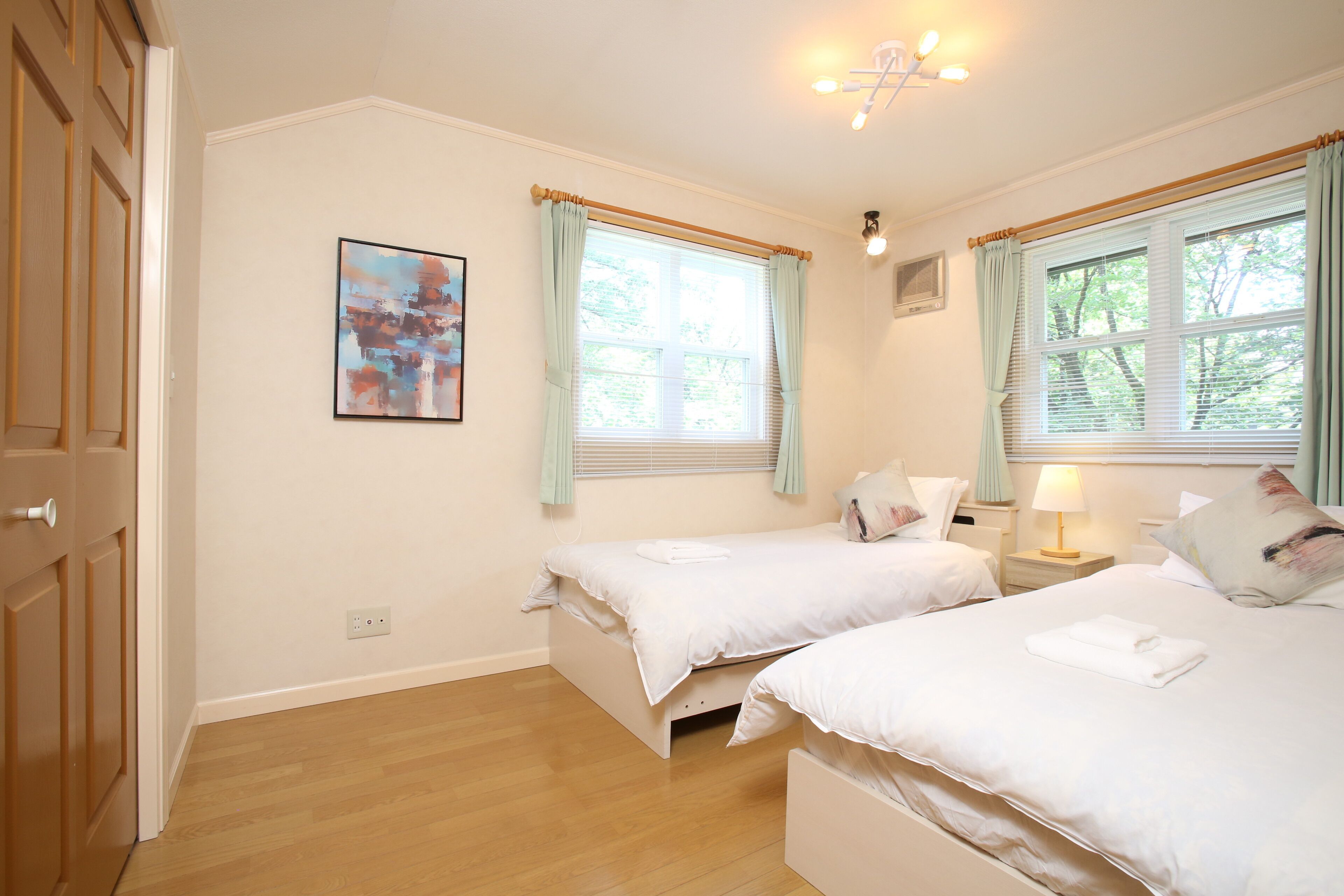 Family House, Non Smoking | 3 bedrooms, blackout drapes, iron/ironing board, free cribs/infant beds