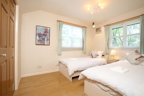 Family House, Non Smoking | 3 bedrooms, blackout curtains, iron/ironing board, free cots/infant beds - Landscape Chalet Hakuba (Hakuba)