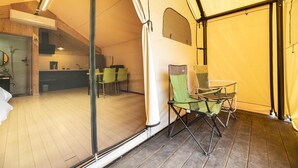 Habitación básica, 1 habitación (Glamping B) | 1 dormitorio y wifi gratis