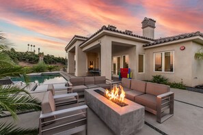 Terrace/patio - Luxury Retreat w/Views: Putting Green/Game Room/Infinity Pool & More! (Escondido)