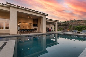Outdoor pool, a heated pool - Luxury Retreat w/Views: Putting Green/Game Room/Infinity Pool & More! (Escondido)