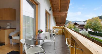 "Haus Lowe Appartement 2 Stock Nr 5" with Mountain View