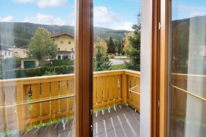 Interior - "Haus Lowe Appartement 1 Stock Nr 3" with Mountain View (Filzmoos)