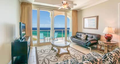 Portofino Penthouse with Breath-Taking Views of the Gulf along with Beach Access