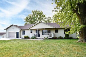 Exterior - Rural Winona Co. Guest House Getaway: Relax and Enjoy the Simple Things in Life (Winona)