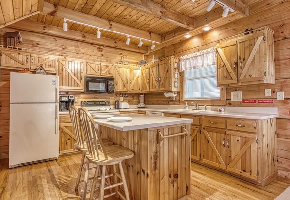 Huis, 2 queensize bedden (Evening Shade #129) | Privékeuken | Een broodrooster