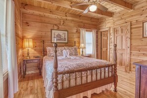 Huis, 2 queensize bedden (Evening Shade #129) | 2 slaapkamers