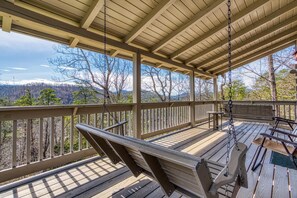 House, 2 Queen Beds (Evening Shade #129) | Terrace/patio - Evening Shade #129 (Sevierville)