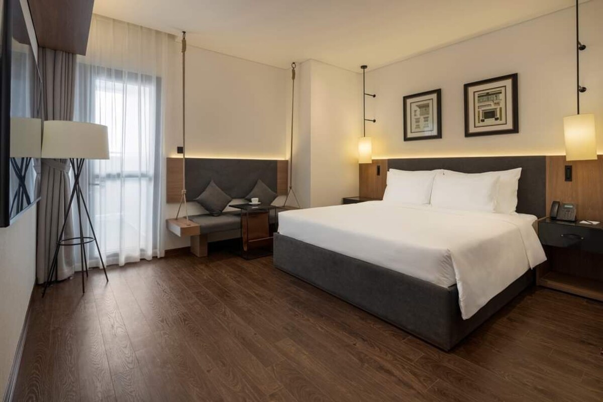 Sengetøy av topp kvalitet, memory foam-senger, minibar og safe på rommet