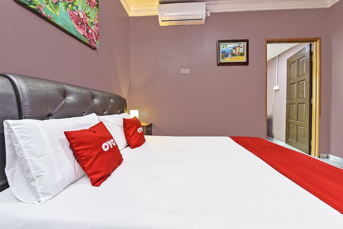 1 bedroom, minibar, desk, free WiFi