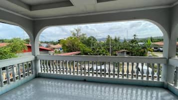 Room, 3 Bedrooms | Pemandangan balkoni