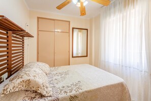 2 habitaciones, tabla de planchar con plancha y wifi gratis
