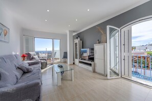 TV, DVD player, stereo