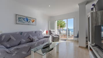 Televisio, DVD-soitin, stereot