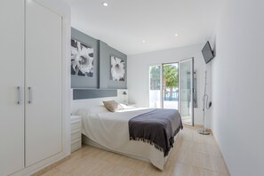 3 chambres, fer et planche à repasser, Wi-Fi gratuit, draps fournis