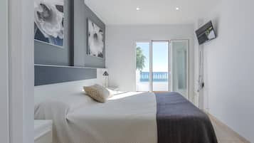 3 makuuhuonetta, silitysrauta/-lauta, ilmainen Wi-Fi, vuodevaatteet