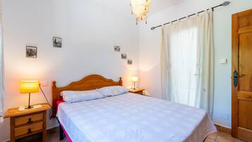 2 quartos, ferros/tábuas de passar roupa, Wi-Fi de cortesia